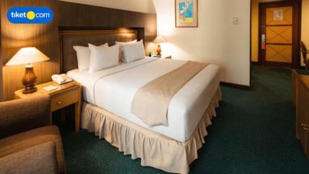 Oasis Amir Hotel Jakarta Luaran gambar